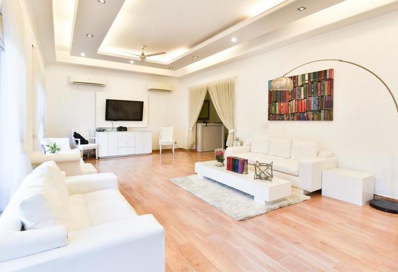 Hotel Treebo The G8 9