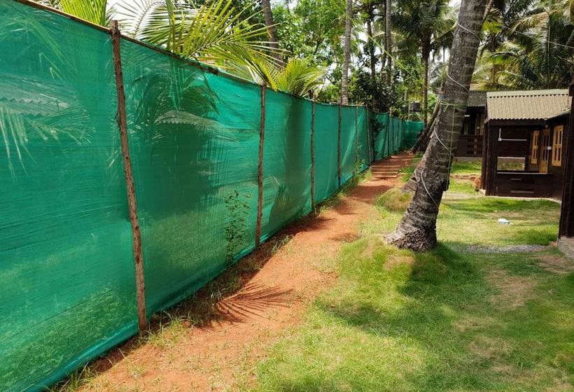 Hotel The Cool Huts 2