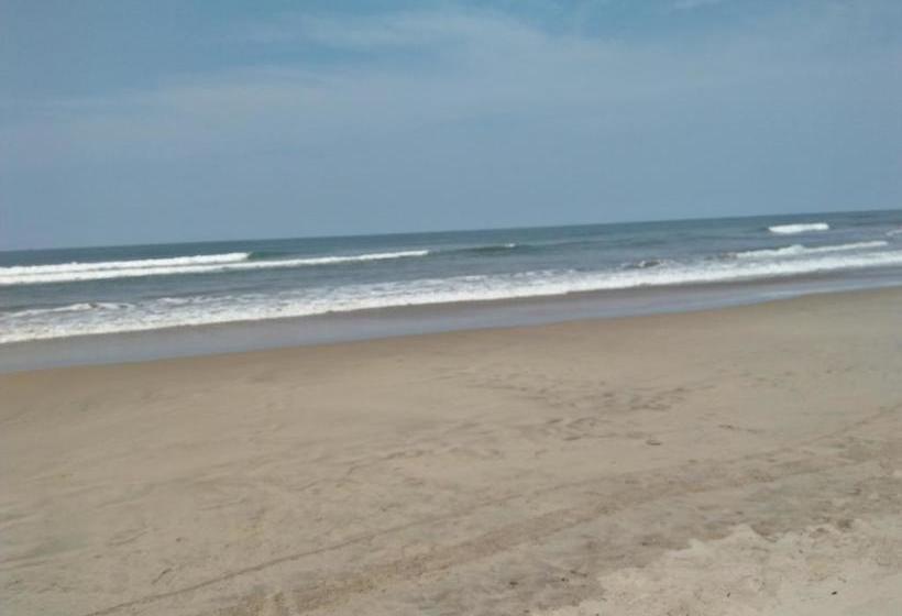 Hotel The Cool Huts 4