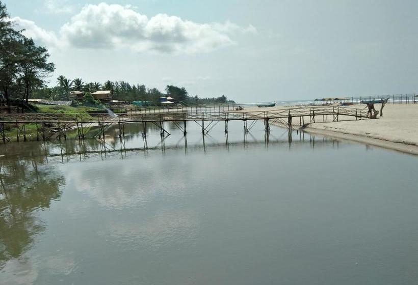 Hotel The Cool Huts 5