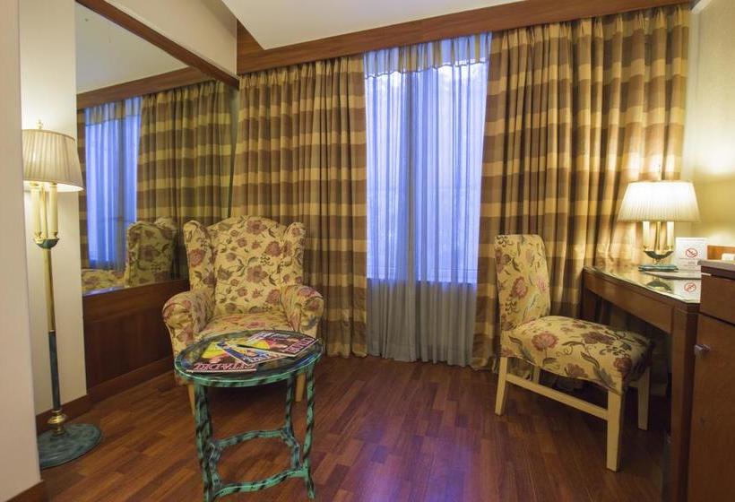 Hotel Residency Club 11