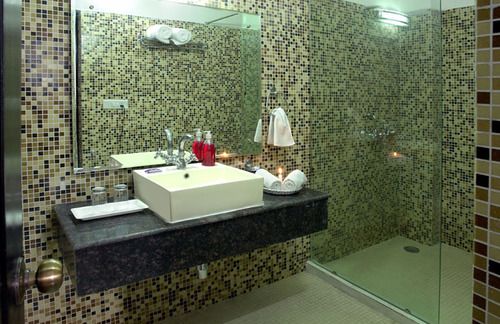 Rishikesh Inn By One Hotels 11