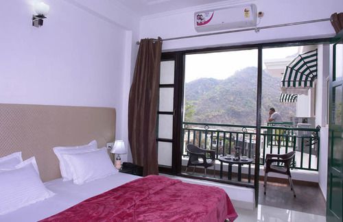 Rishikesh Inn By One Hotels 2