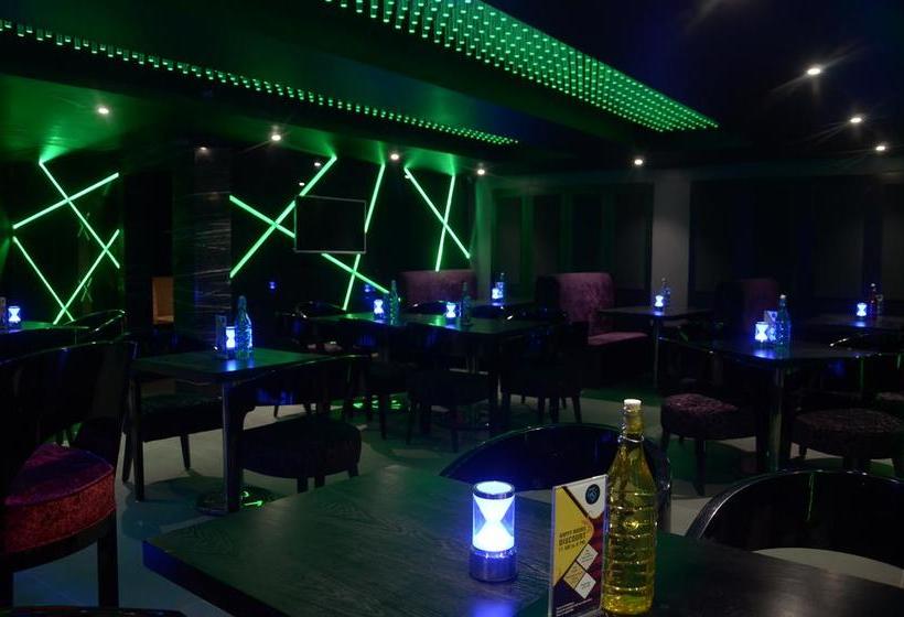 Hotel Varju Villa 17