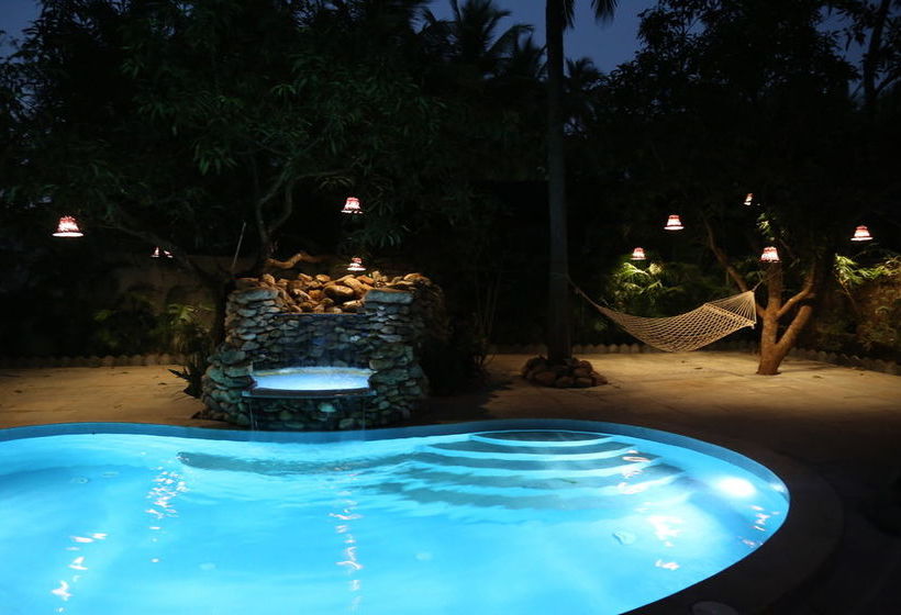 Hotel Shantie Shakthi 12