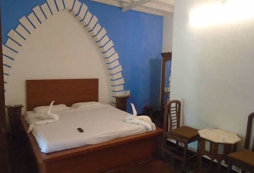 Hotel Tiara Lotus Inn 10