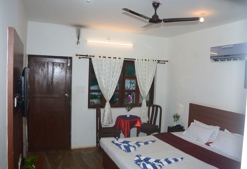 Hotel Tiara Lotus Inn 12