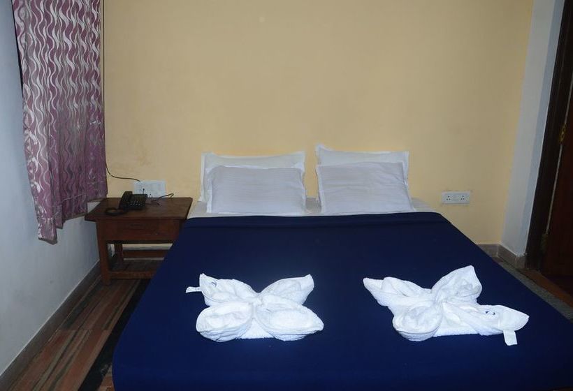 Hotel Tiara Lotus Inn 13