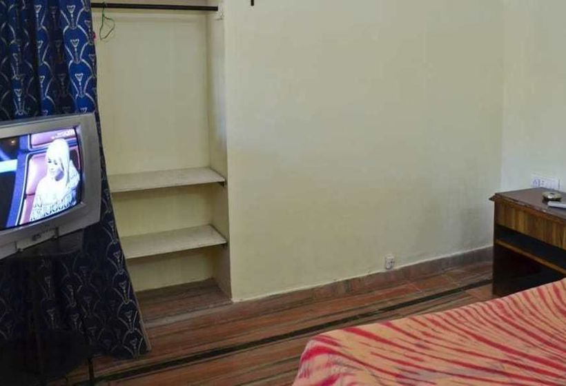 Hotel Tiara Lotus Inn 8