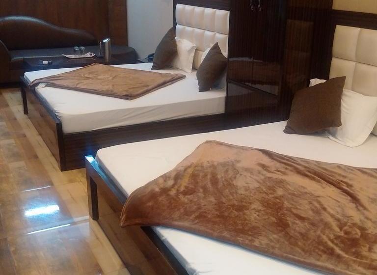 Hotel Shyam Residency 4