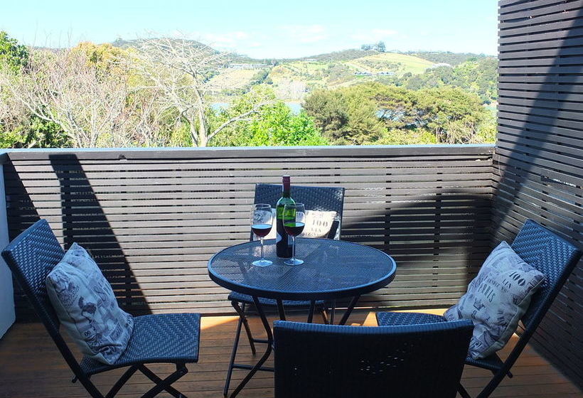 Hotel Le Chalet Waiheke Apartments 17