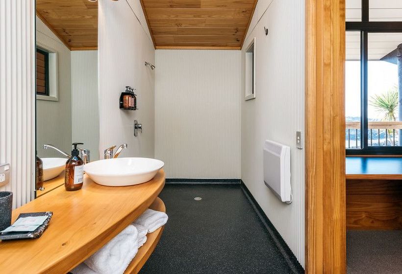 Hotel Te Whau Lodge 12