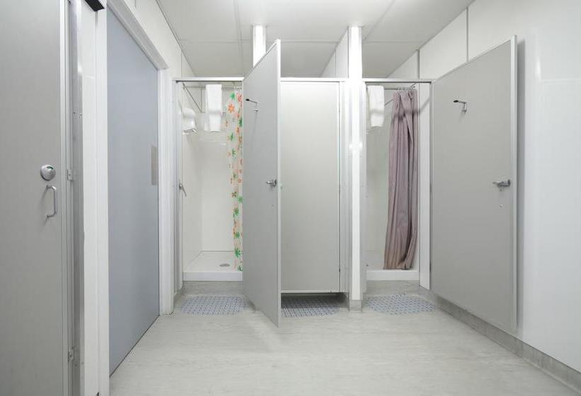 Hotel Laneway Backpackers 8