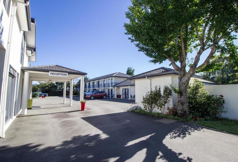 Hotel Phoenix Motor Inn 12