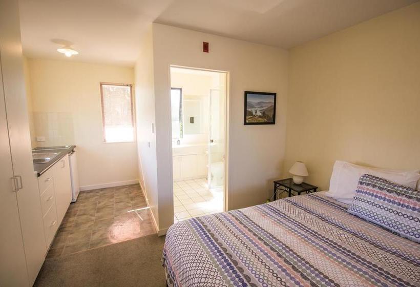 Hotel Phoenix Motor Inn 9