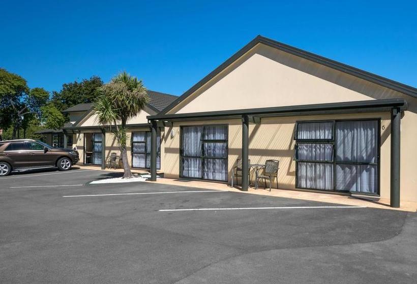 Ashleigh Court Motel 2