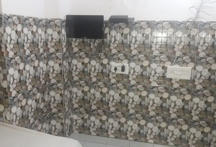 Hotel Rajdhani Guest House 4