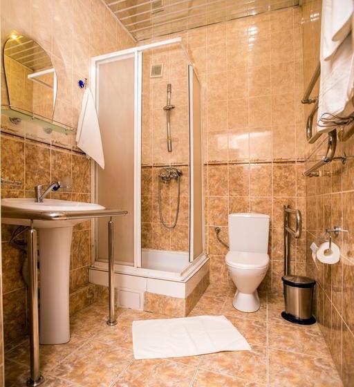 Hotel Utomlennye Solntsem 13