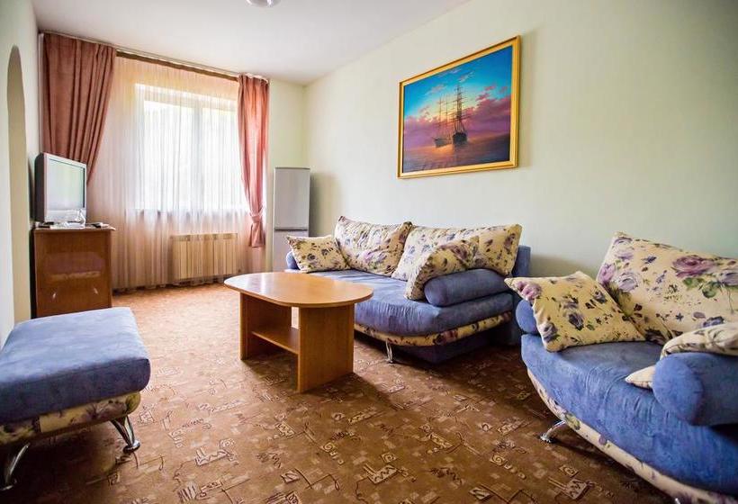 Hotel Utomlennye Solntsem 14