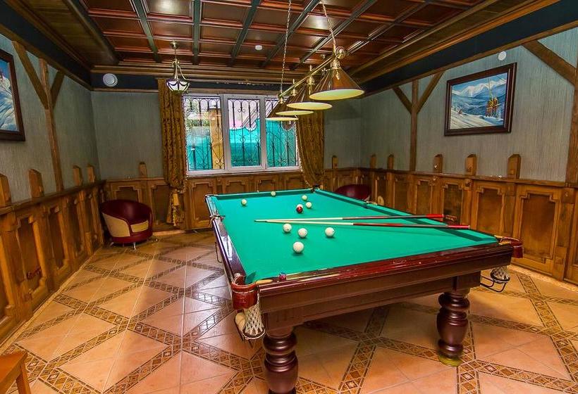 Hotel Utomlennye Solntsem 6