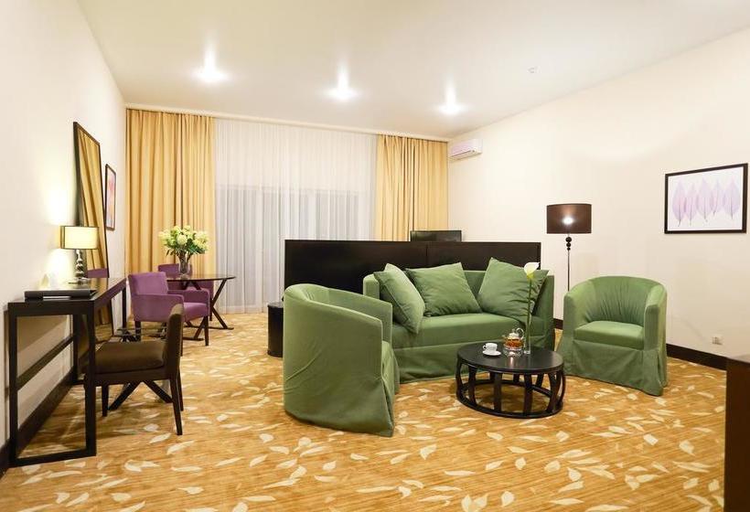 Garden Hotel And Spa 2