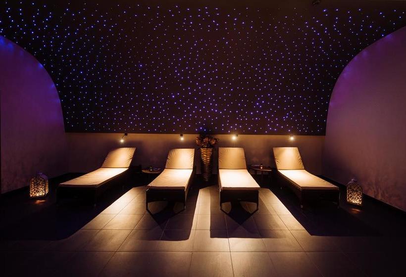 Garden Hotel And Spa 7