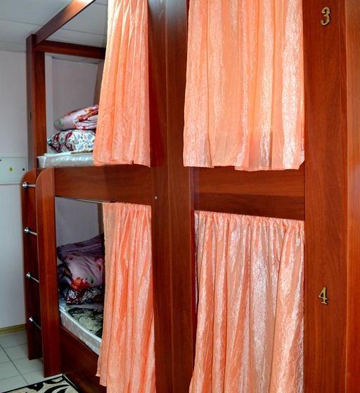 Hotel Nerazluchniki Hostel 18