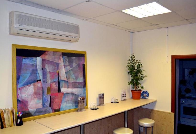 Hotel Nerazluchniki Hostel 2