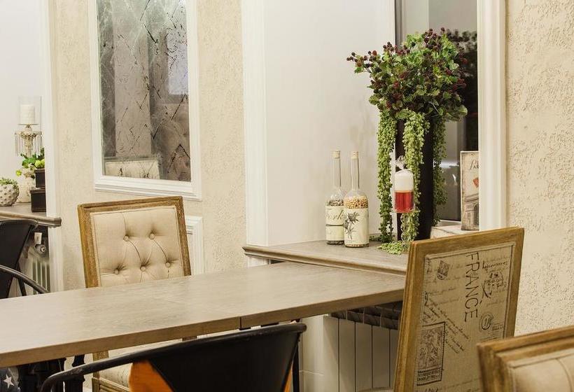 Business Hotel Mikhail Strogof 11