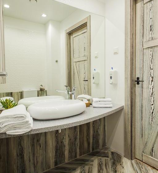 Business Hotel Mikhail Strogof 3