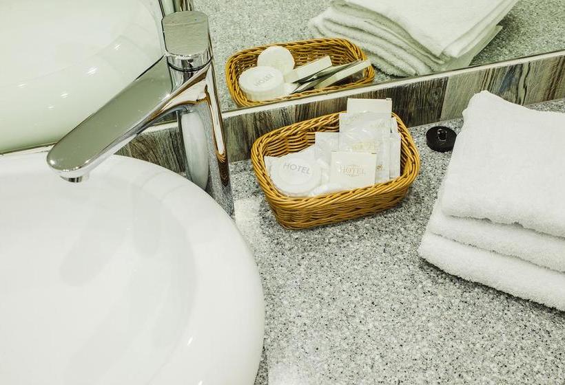 Business Hotel Mikhail Strogof 5