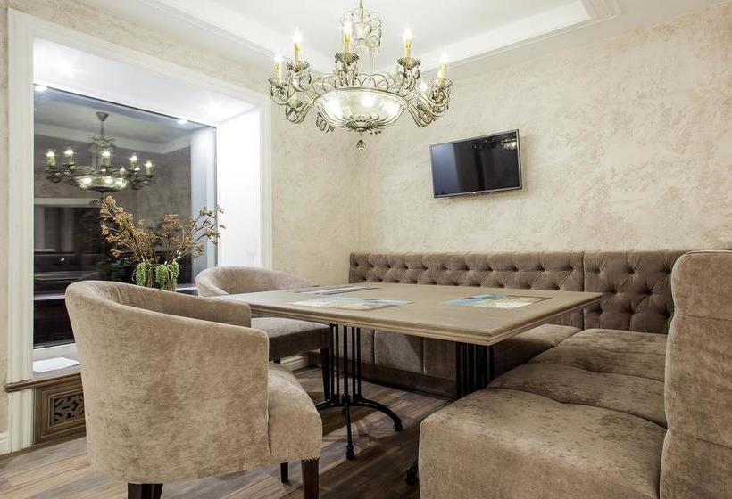 Business Hotel Mikhail Strogof 8