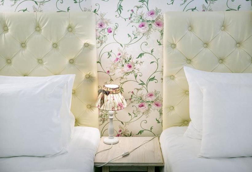 Hotel The Aristocrat Boutique 19