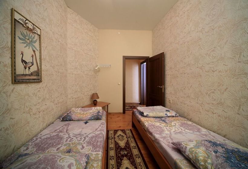 Hotel Guesthouse On Kyzyl-armeyskaya 6