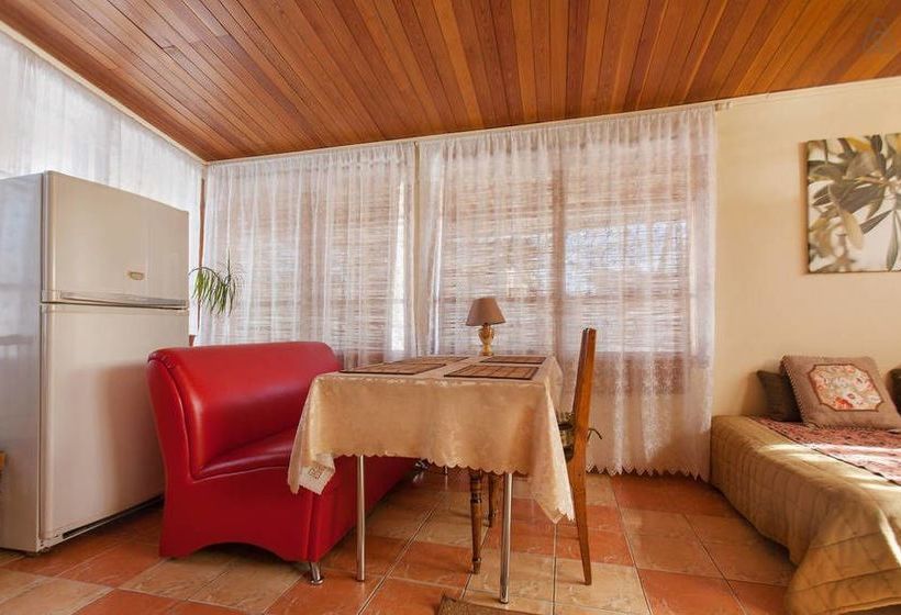 Hotel Guesthouse On Kyzyl-armeyskaya 7