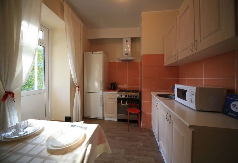 Hotel Guesthouse On Kyzyl-armeyskaya 8