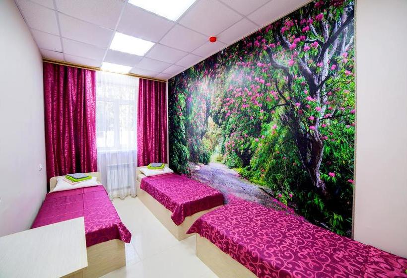 Hotel Hostel 1001 Nights On Karima 4