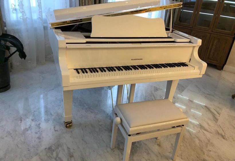 Art Hotel Alexandrovskiy 1