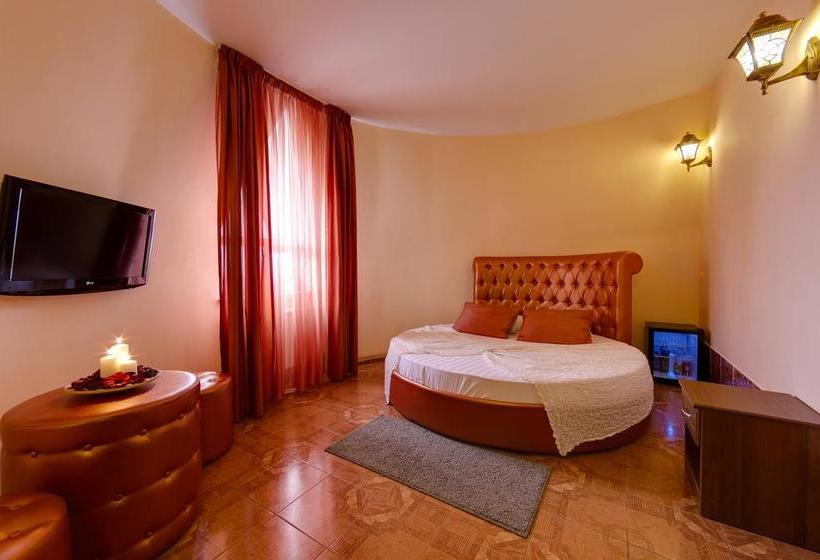 Hotel Marton Amigo 10