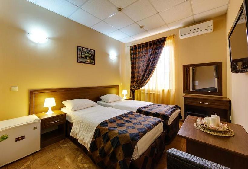 Hotel Marton Amigo 11