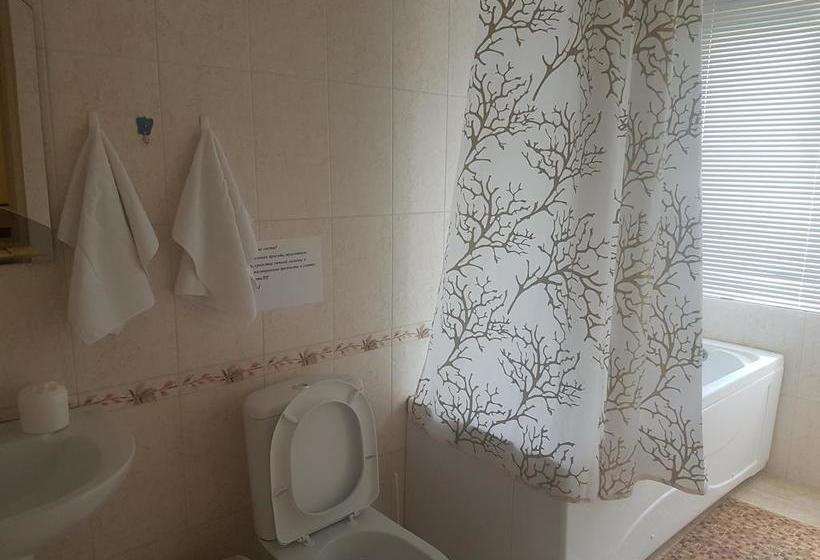 Hotel Na Polyane Guest House 2