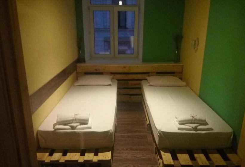 Hotel El Coffee House And Hostel 4