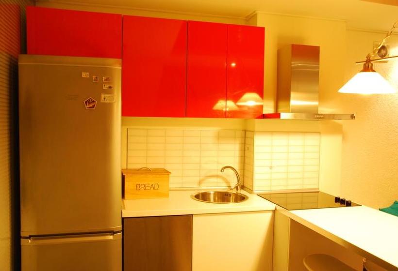 Hotel Royal Hostel 905 12