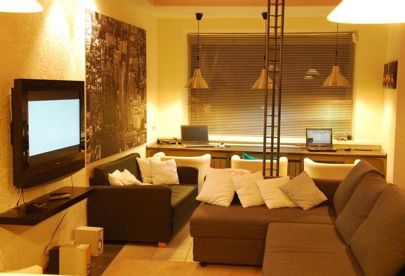 Hotel Royal Hostel 905 5