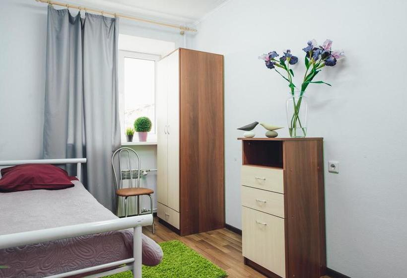 Hotel Guest Complex Neftyanik 12