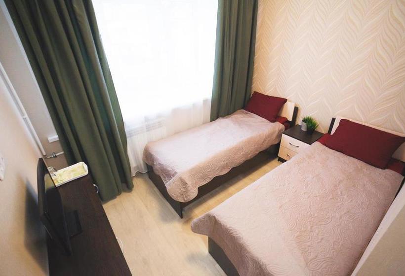 Hotel Guest Complex Neftyanik 7