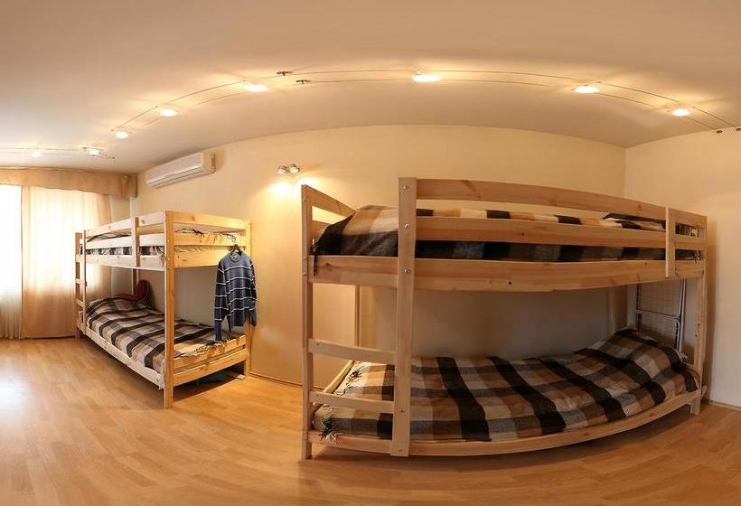 Hotel Stop House Hostel 1