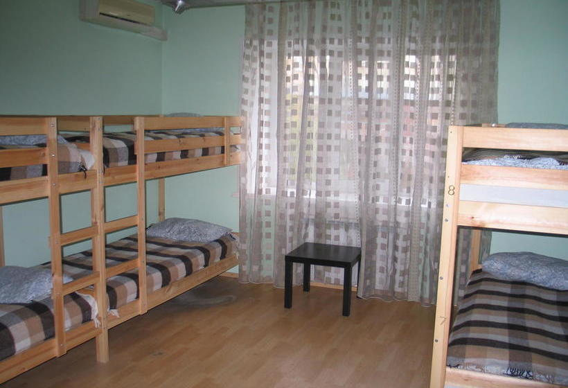 Hotel Stop House Hostel 11