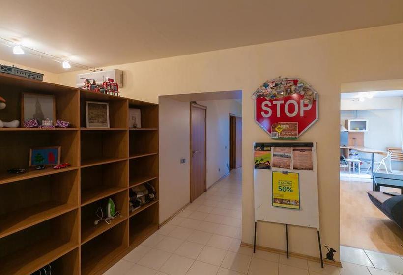 Hotel Stop House Hostel 3