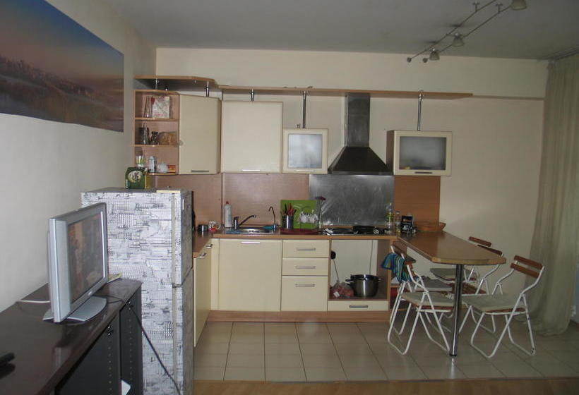 Hotel Stop House Hostel 5